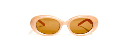 Anteojos de sol realizados en pasta, con lentes en policarbonato y protección uv 400. Los anteojos tienen bisagras metálicas y vienen con estuche.