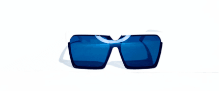 Anteojos para sol realizados en pasta. Las bisagras son plásticas. Los anteojos vienen con funda. Protección UV: 400.
