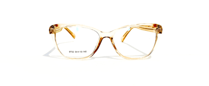 Armazón para lentes inyectado realizado en poliamida, con bisagras en acero inoxidable y patillas resistentes. Los armazones para lentes vienen con estuche.