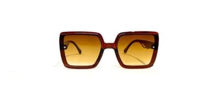 Anteojos de sol realizados en pasta, con lentes en policarbonato y protección uv 400. Los anteojos tienen bisagras plásticas y vienen con funda.
