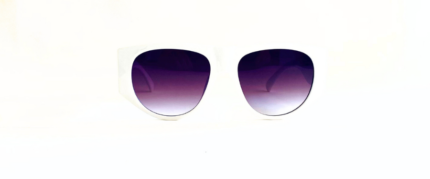 Anteojos de sol realizados en pasta, con lentes en policarbonato y protección uv 400. Los anteojos tienen bisagras plásticas y vienen con funda.