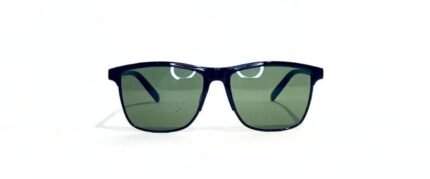 Anteojos de sol realizados en pasta, con lentes en policarbonato y protección uv 400. Los anteojos tienen bisagras plásticas y vienen con funda.