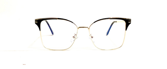 Armazón para lentes realizado en metal, con bisagras en acero inoxidable y patillas resistentes en poliamida. Los armazones para lentes vienen con estuche.