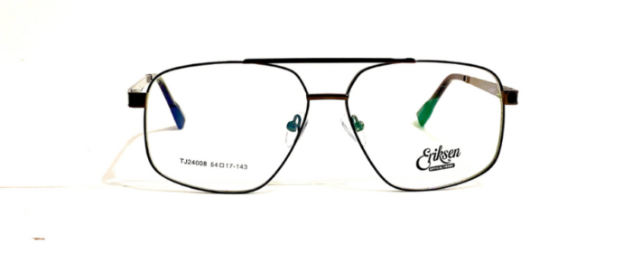 Armazón para lentes realizado en metal, con bisagras en acero inoxidable y patillas resistentes en poliamida. Los armazones para lentes vienen con estuche.