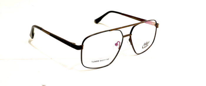 Armazón para lentes realizado en metal, con bisagras en acero inoxidable y patillas resistentes en poliamida. Los armazones para lentes vienen con estuche.